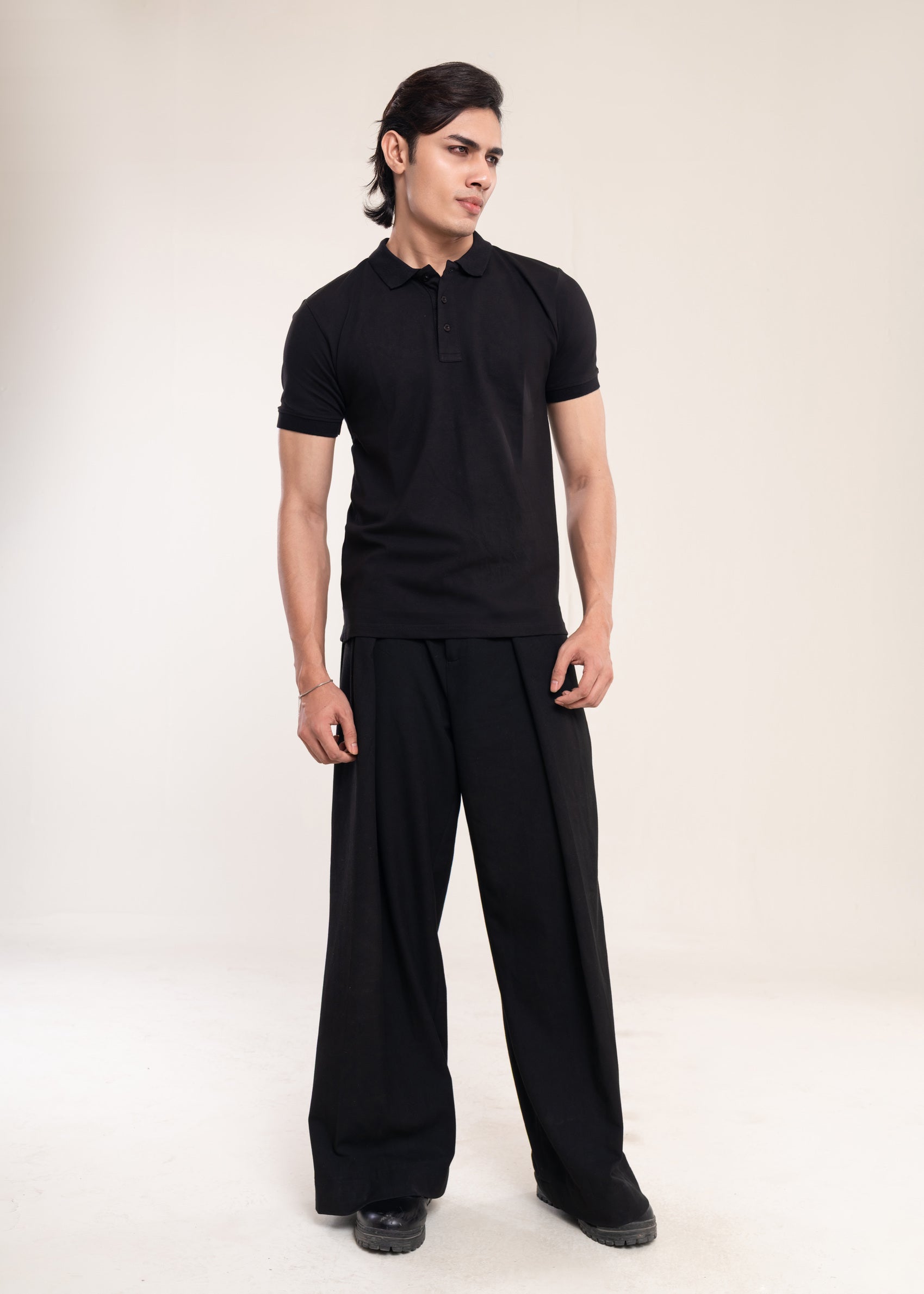 Men's Knit Polo T-Shirt In Black Secondary image